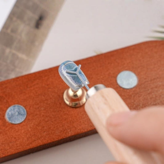 2 PCS Heart Cat Eye Magnet Set – Magnetic Nail Art Tool for Stunning Heart-Shaped Designs, Y-Shaped Guide, DIY Manicure Kit for Cat Eye Gel Polish | alldaygood beauty