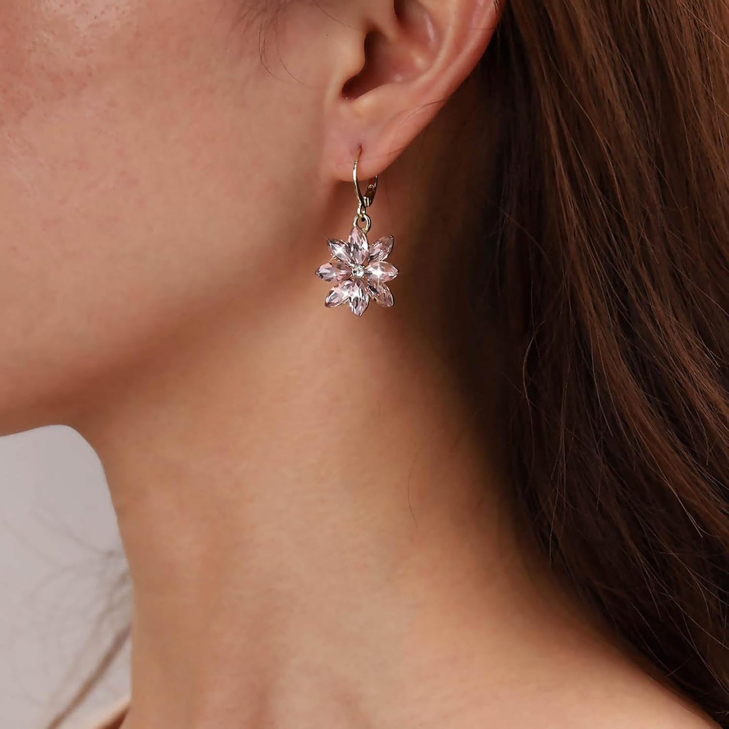 Vintage Blue Crystal Flower Earrings Sapphire Drop Earrings Rhinestone Flower Hoop Earrings Blue Gem Flower Stud Earrings Jewelry for Women