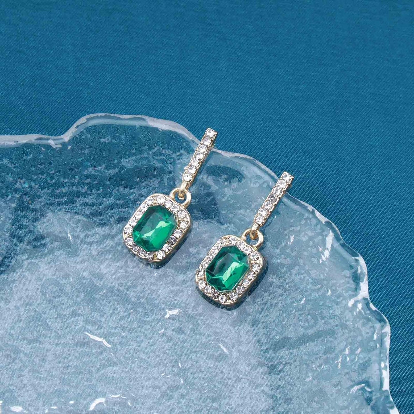 Vintage Emerald Crystal Drop Earrings Green Cz Dangle Earrings Emerald Gem Square Earrings Gold Rhinestone Stud Earrings Jewelry for Women