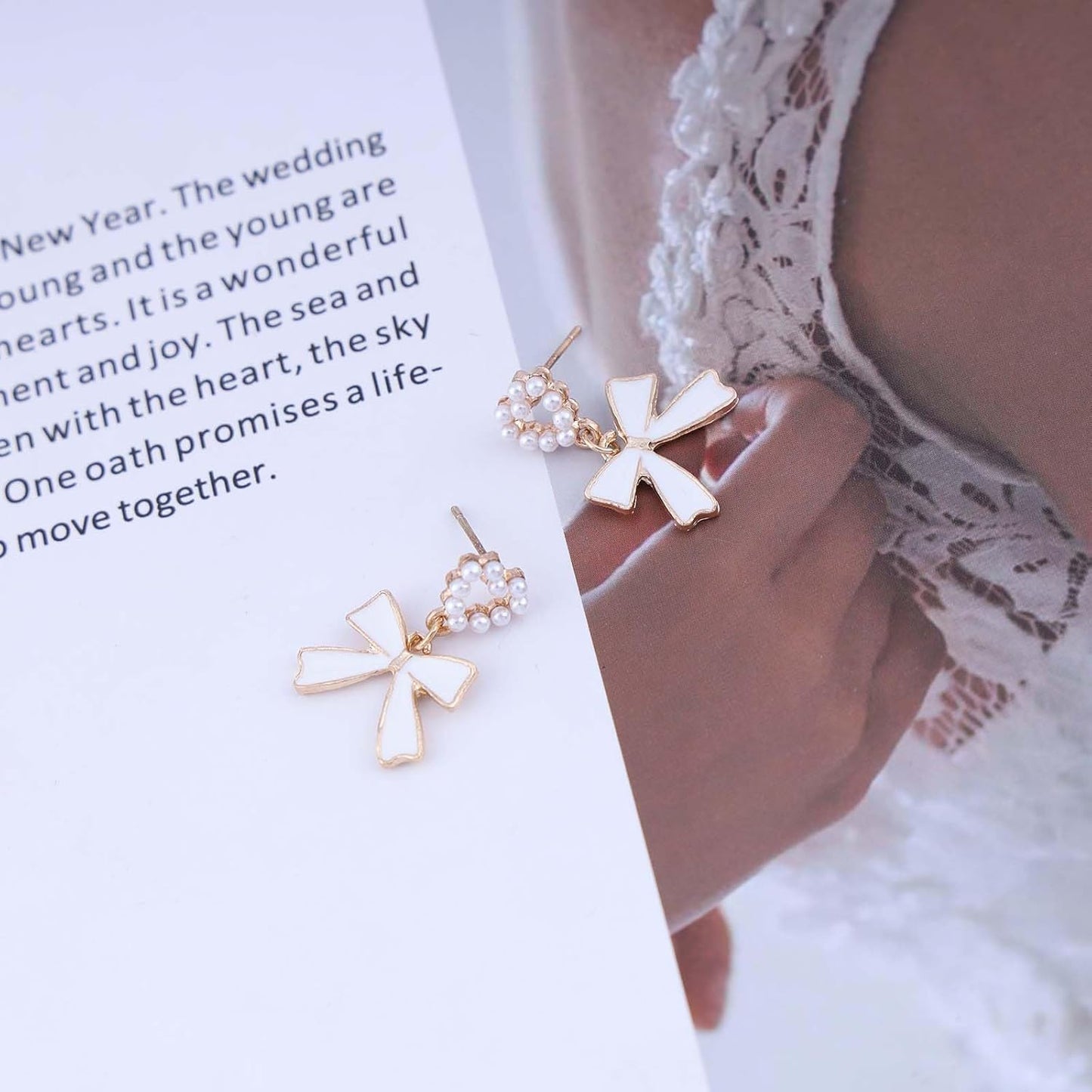 Vintage Pearl Bow Dangle Earrings Pearl Heart Earrings Gold Pearl Bow Stud Earrings Pearl Heart Bridal Earrings Jewelry for Women