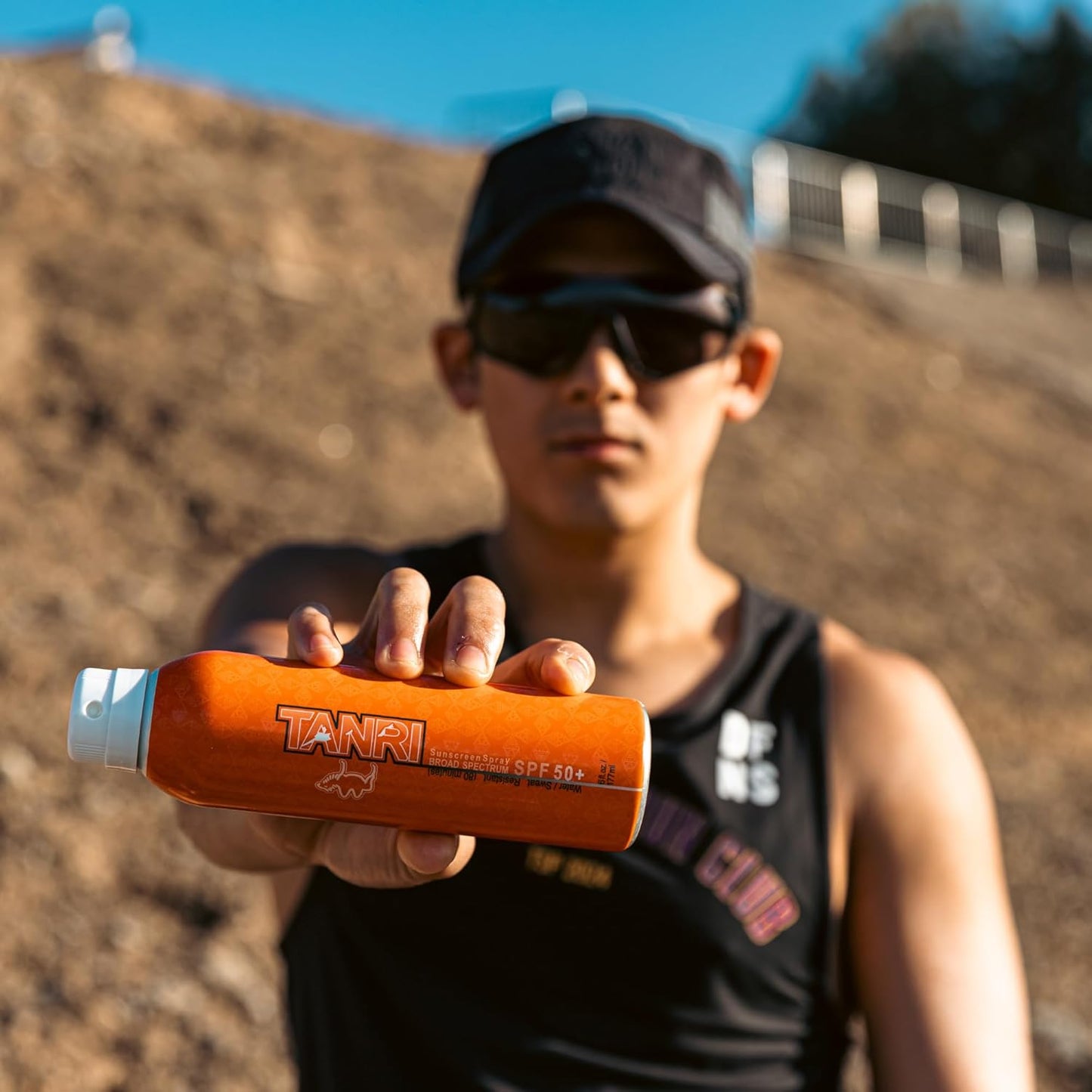 TANRI Primo Explorer Pack; Includes SPF50+ Sunscreen Spray that Goes on Clear, Active Wipes No-Rinse Body Wipes, Moisturizing SPF15 Pear Lip Balm and an Adjustable Fanny Pack (4-Pack Bundle)