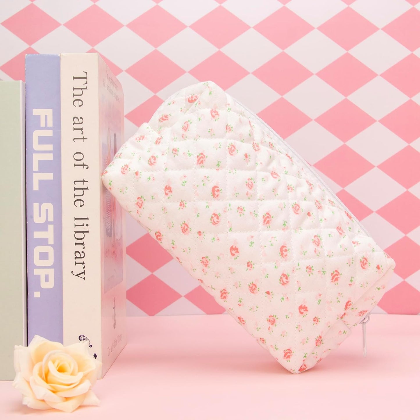 PAZIMIIK Vintage Quilted Makeup Bag Cosmetic Pouch for Brushes Pencils and Travel Make Up Accessories for Women and Girls Gauze Rose